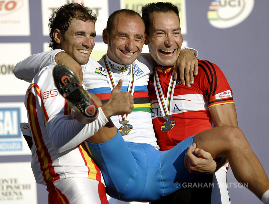 PODIUM 20.jpg